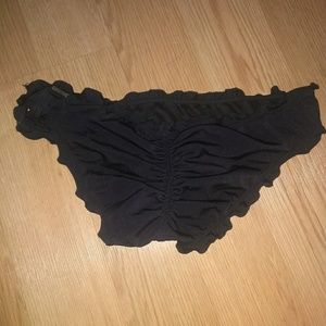 Scrunch bikini bottoms